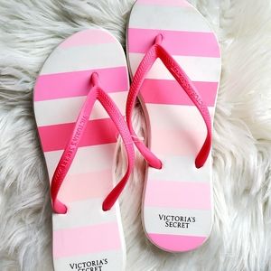 2 for $20 NWOT Victorias Secret Open Toe Flip Flop Size Small 5-6